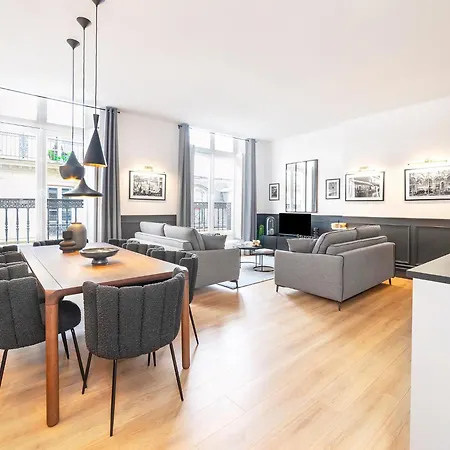 Livinparis Luxury Ac 3 Bedrooms Le Louvre Ii *