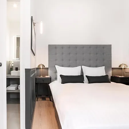 Livinparis Luxury Ac 3 Bedrooms Le Louvre Ii